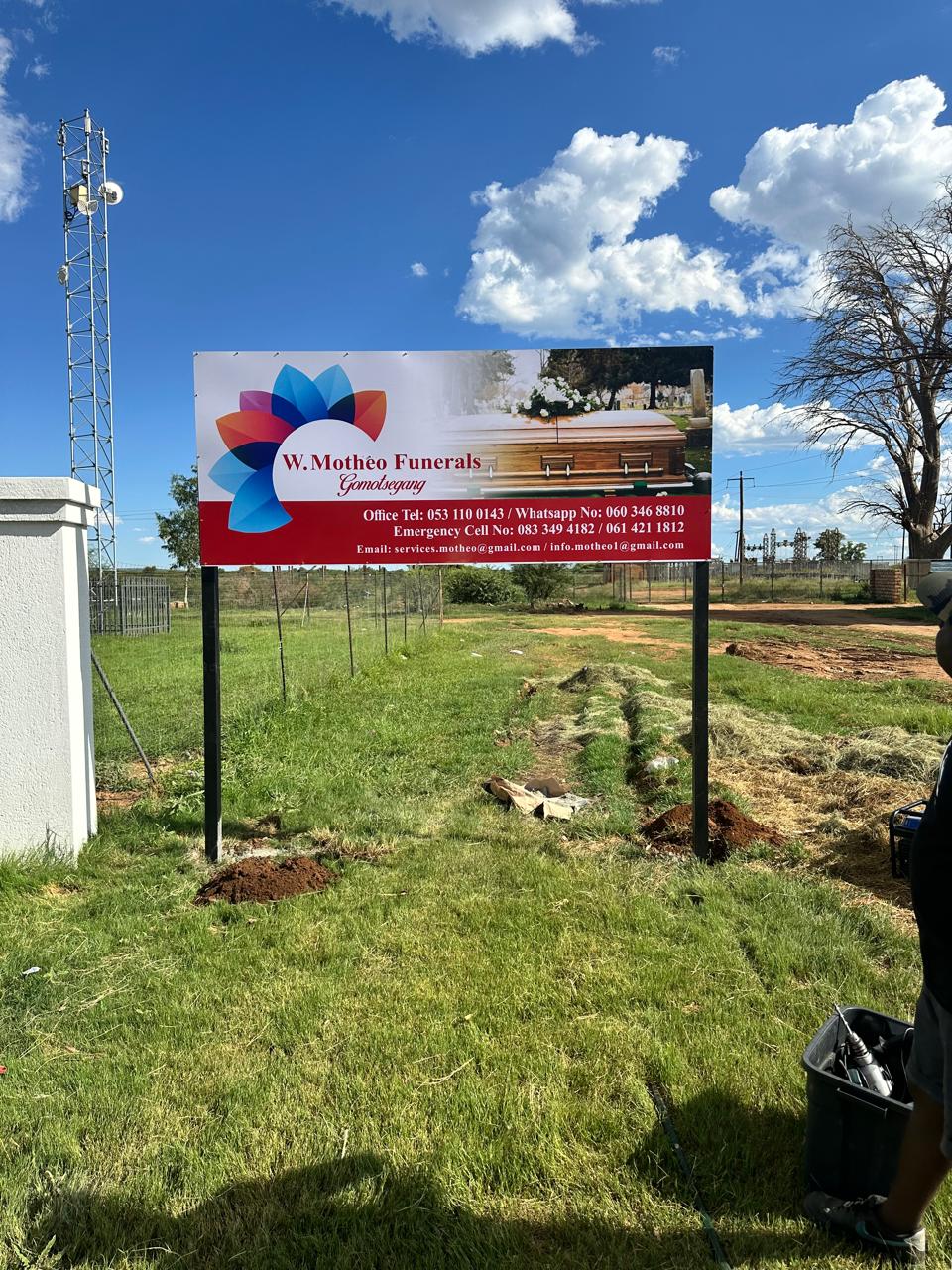 Roadside signboard completed for W. Mothéo Funerals